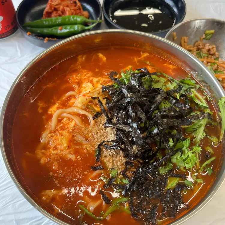 창창칼국수&쭈꾸미볶음 사진