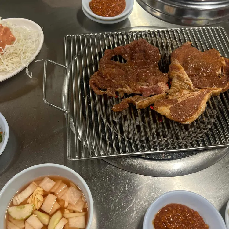 숯불왕갈비 사진