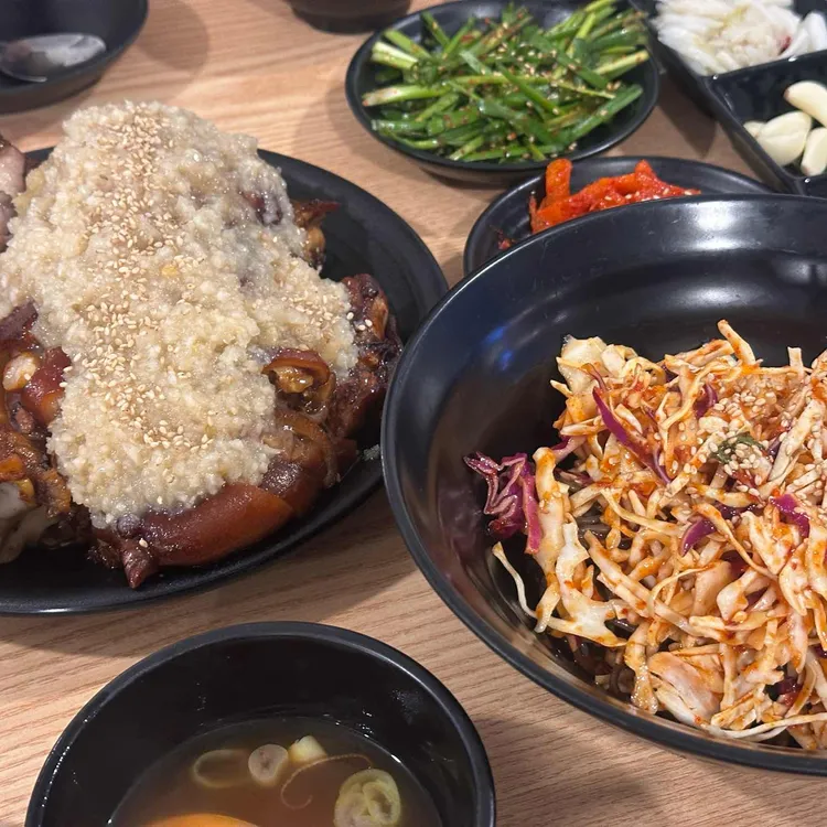삼정족발 사진