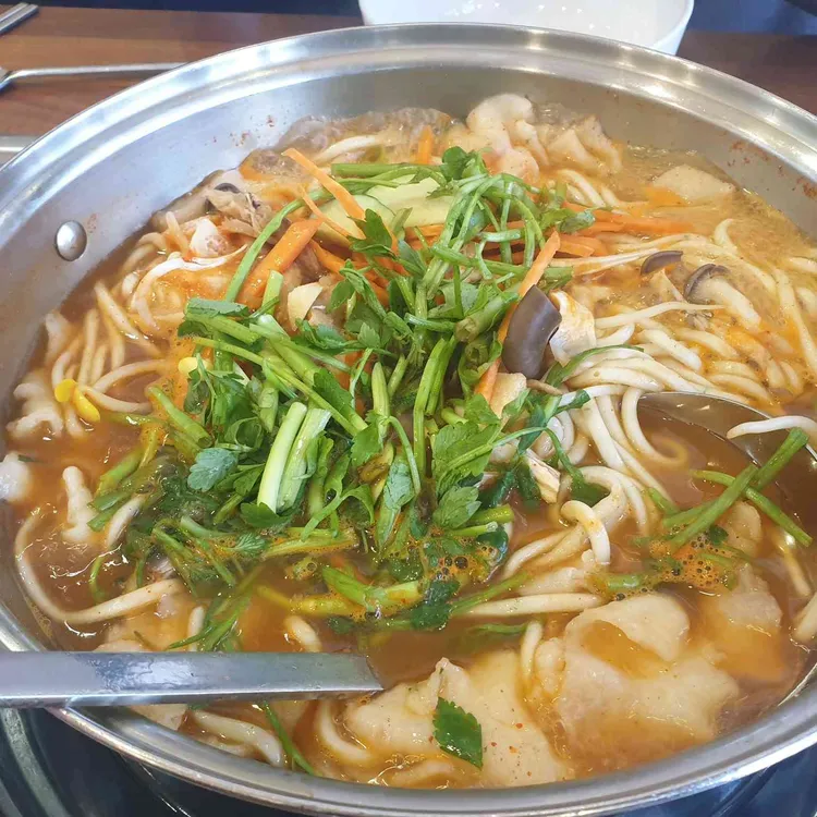 얼큰수제비 - 고속터미널 수제비, 얼큰수제비 맛집 | 다이닝코드, 빅데이터 맛집검색