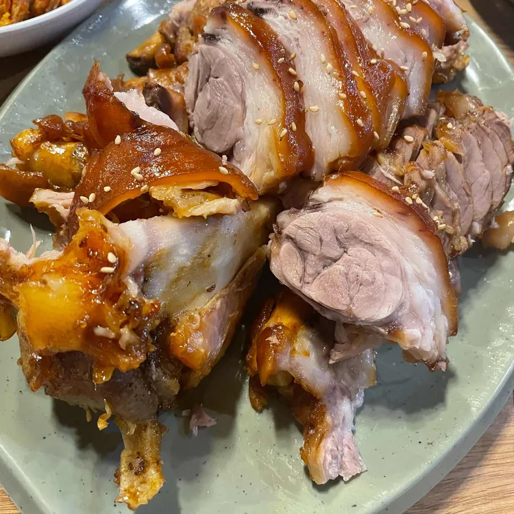 장충한방족발 - 영천시장 족발, 한방족발 맛집 | 다이닝코드, 빅데이터 맛집검색