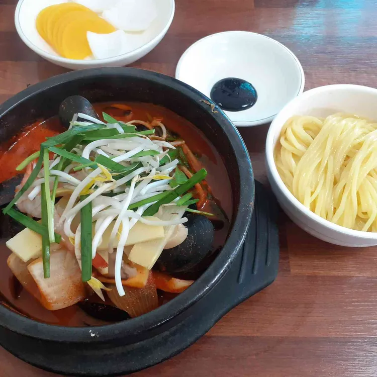 뚝배기 짬뽕 패밀리 - 가평 짬뽕, 뚝배기짬뽕 맛집 | 다이닝코드, 빅데이터 맛집검색