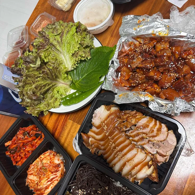 각시왕족발보쌈 - 통영 족발, 왕족발 맛집 | 다이닝코드, 빅데이터 맛집검색