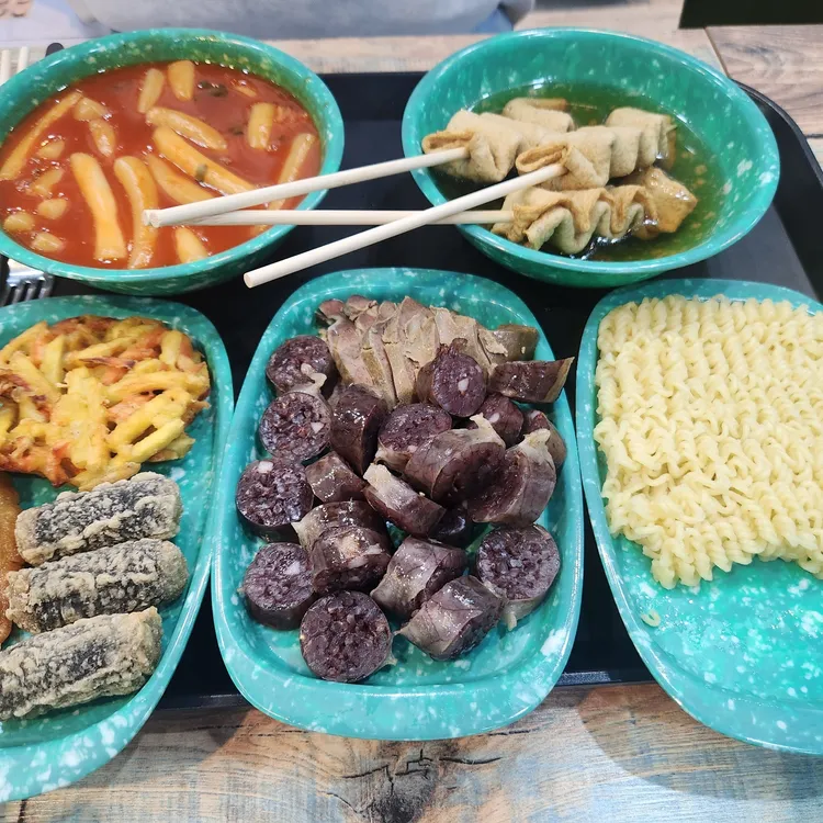 빨간떡볶이앤빨간김밥 - 대구동구 떡볶이, 로제떡볶이 맛집 | 다이닝코드, 빅데이터 맛집검색