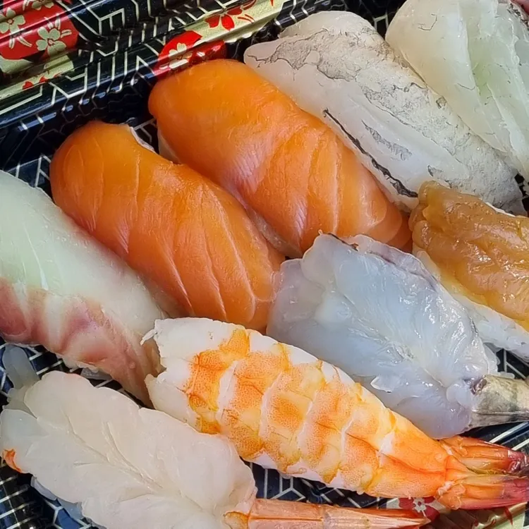 암사초밥 - 암사 스시, 연어샐러드 맛집 | 다이닝코드, 빅데이터 맛집검색