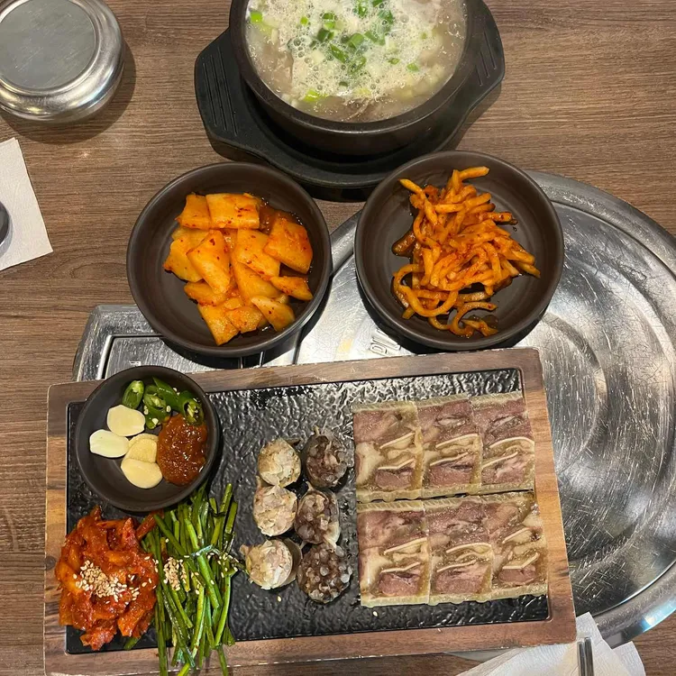 이화수 전통육개장 - 영통 육개장, 차돌육개장 맛집 | 다이닝코드, 빅데이터 맛집검색
