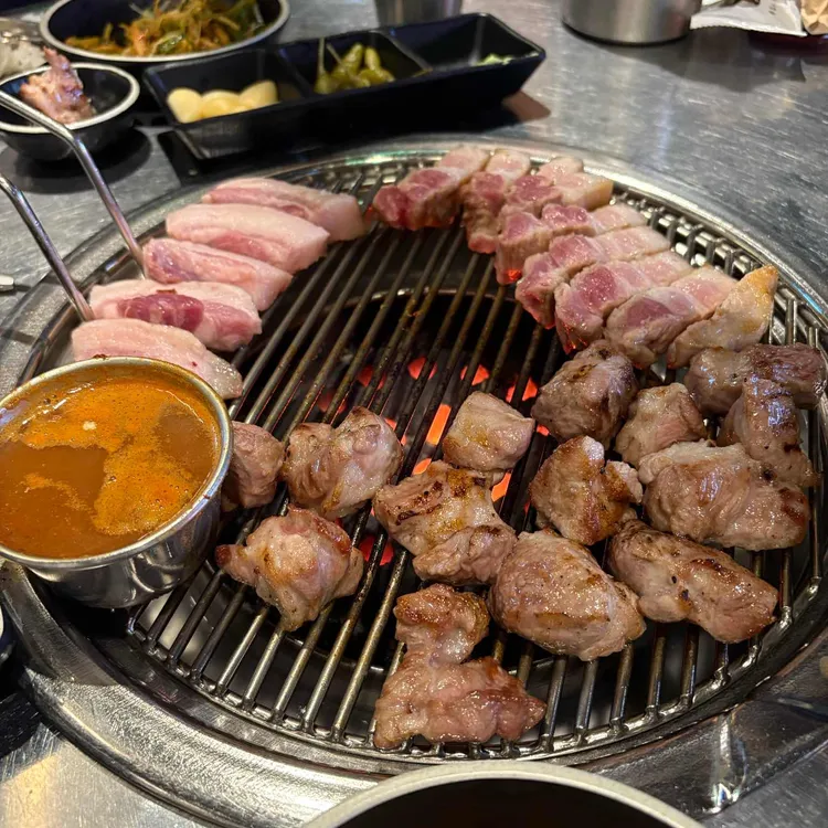 한라산 - 보은 삼겹살, 근고기 맛집 | 다이닝코드, 빅데이터 맛집검색