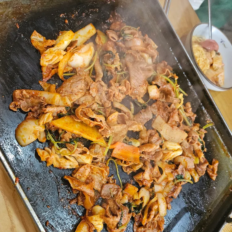장원부대찌개철판구이 광장점 - 대구 찌개, 전골 맛집 | 다이닝코드, 빅데이터 맛집검색