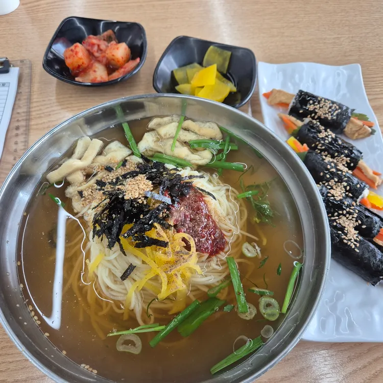 명소남연숙손칼국수 - 밀양 칼국수, 손칼국수 맛집 | 다이닝코드, 빅데이터 맛집검색