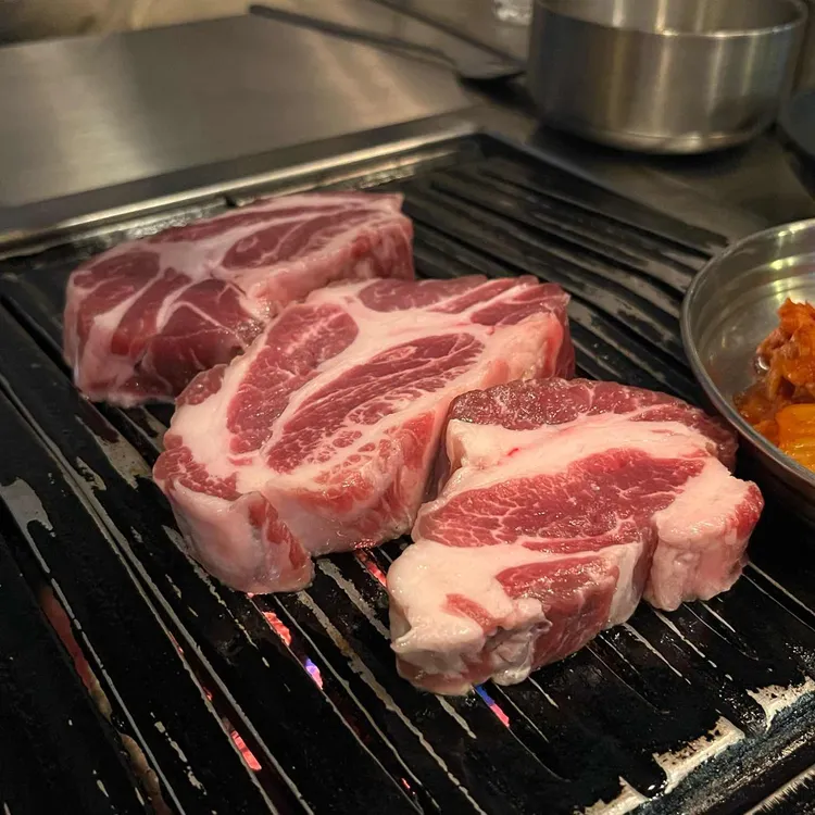 교대이층집 광화문점 - 광화문 삼겹살, 꽃삼겹 맛집 | 다이닝코드, 빅데이터 맛집검색