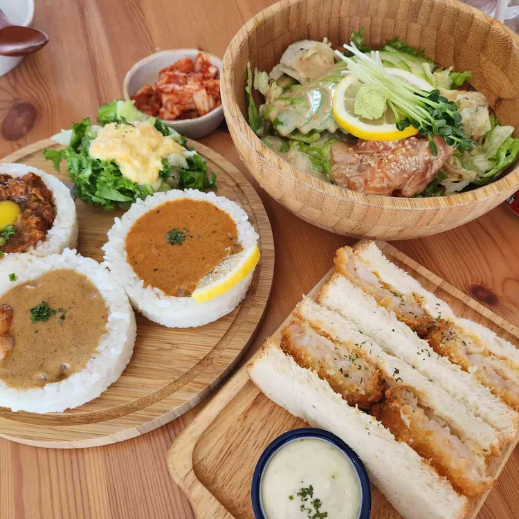 미식탁 - 연남동 카레, 새우카레 맛집 | 다이닝코드, 빅데이터 맛집검색