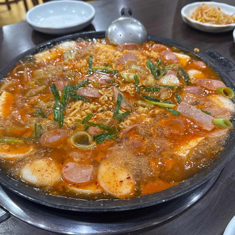 장원부대찌개철판구이 광장점 - 대구 찌개, 전골 맛집 | 다이닝코드, 빅데이터 맛집검색