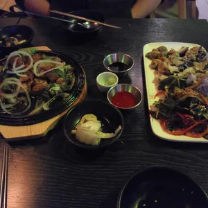 미러볼 밥술상 사진