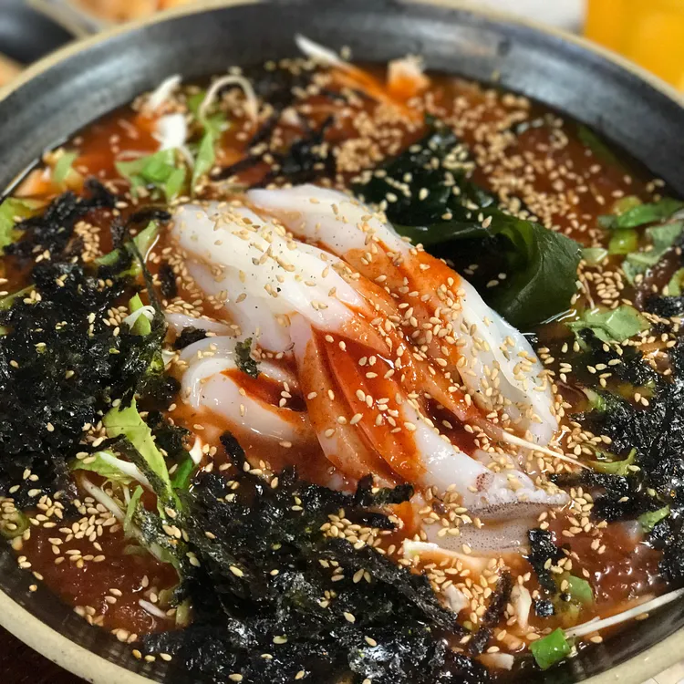 이듸 대표 사진