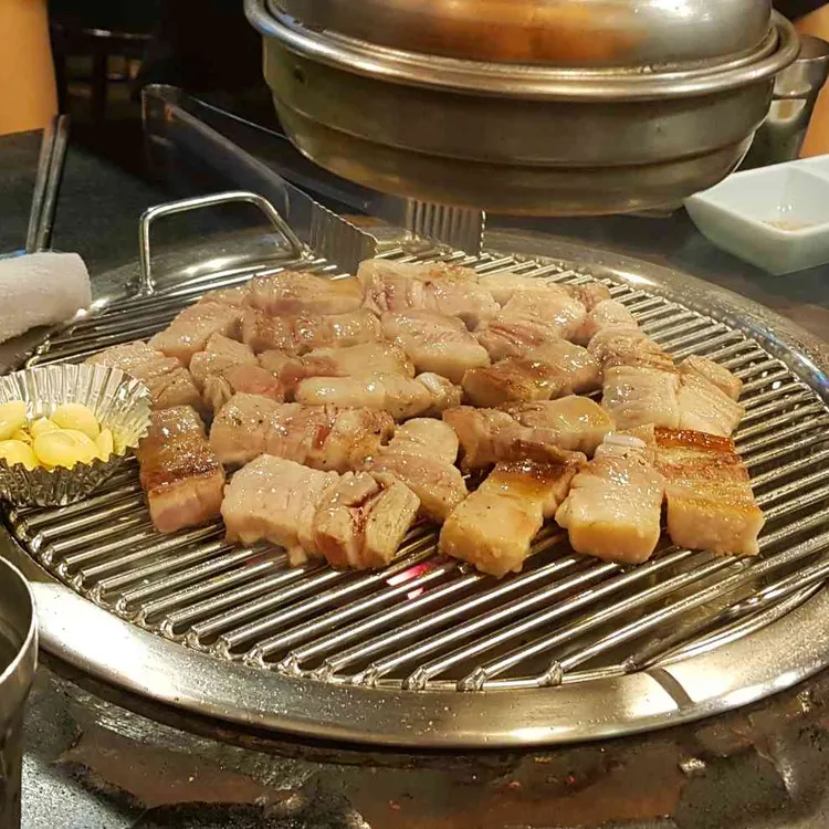 통통돼지 대표 사진