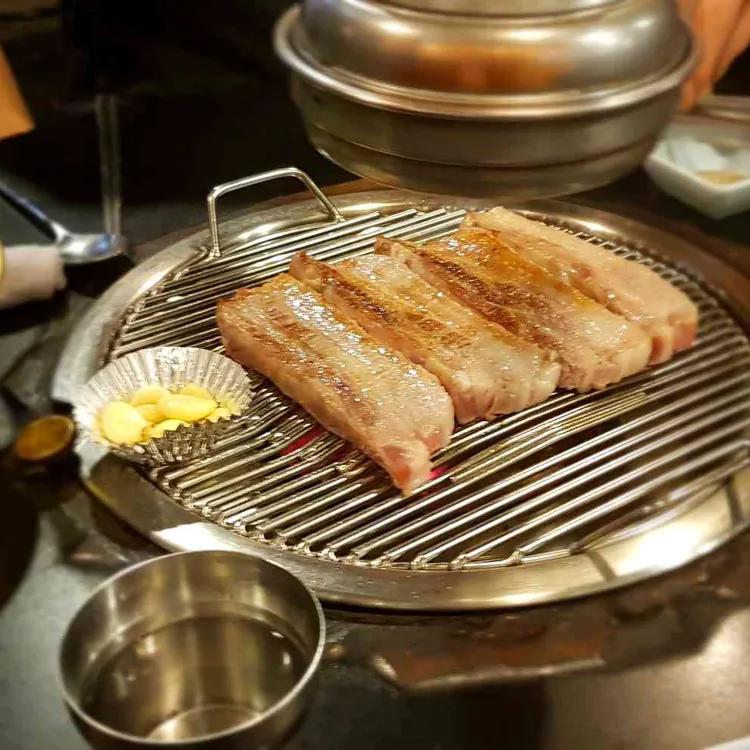통통돼지 대표 사진