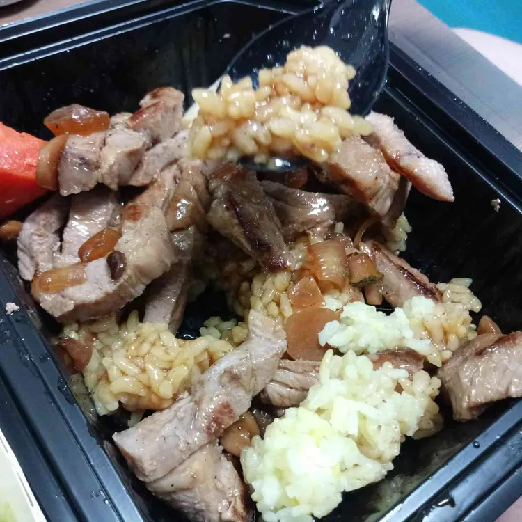스탠딩스테이크 대표 사진