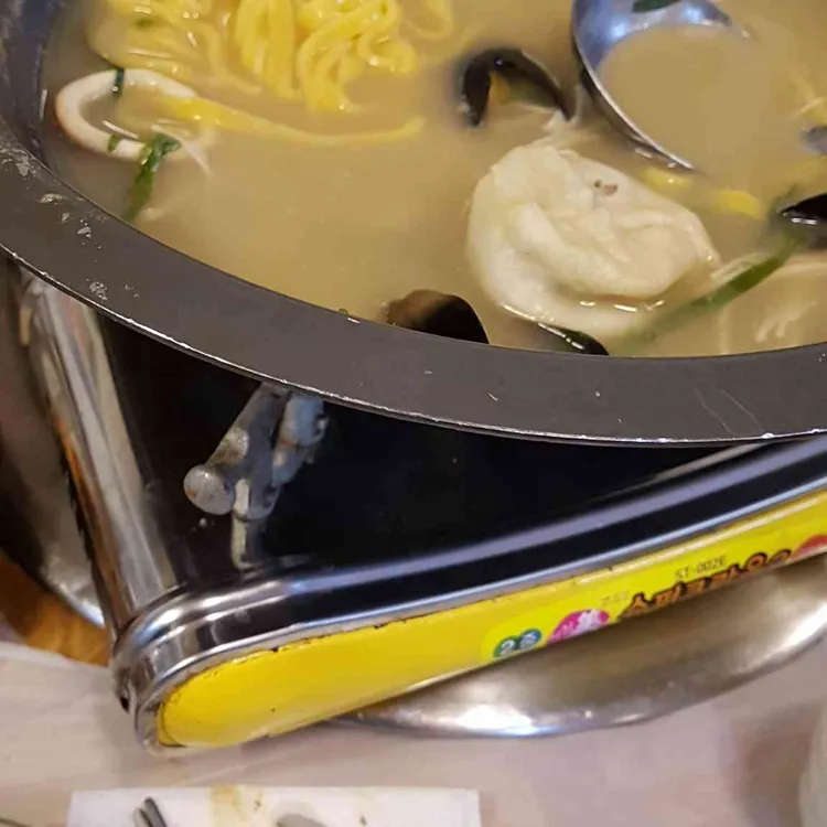속초해물보쌈전골 대표 사진