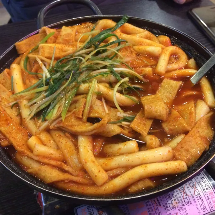 칼포니 대표 사진