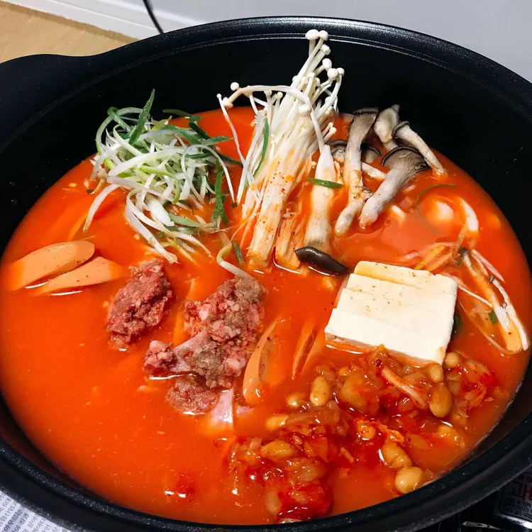 땅스부대찌개 대표 사진