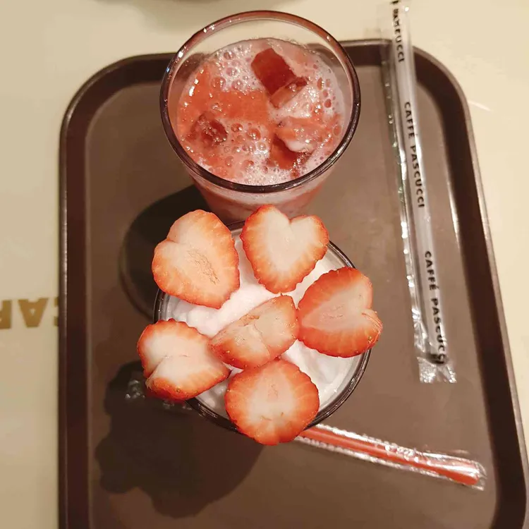파스쿠찌 대표 사진
