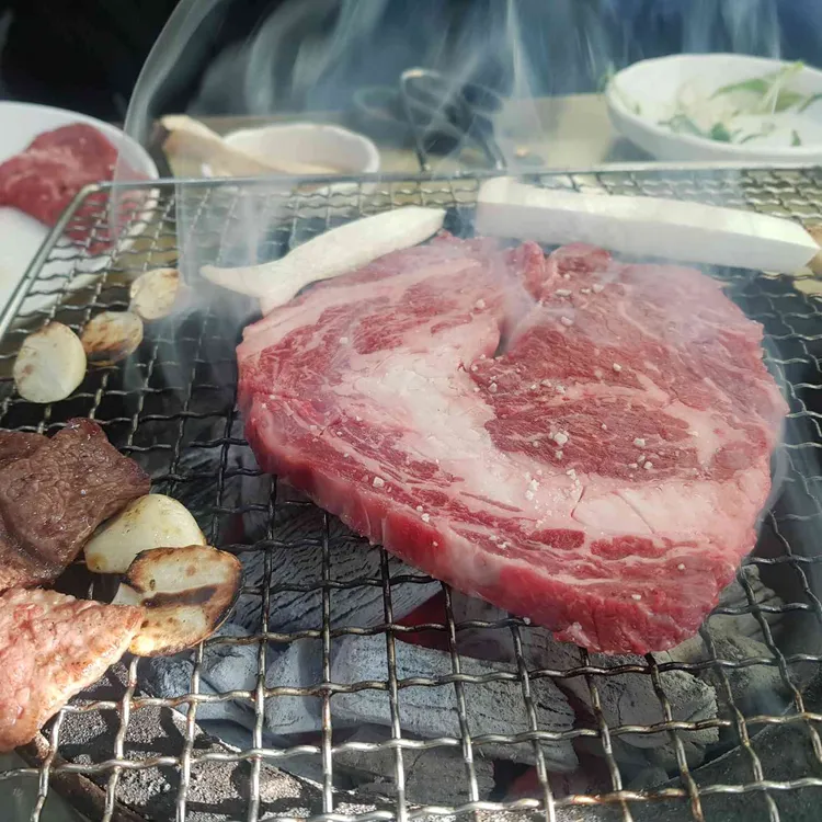 군위참좋은한우직판장 대표 사진