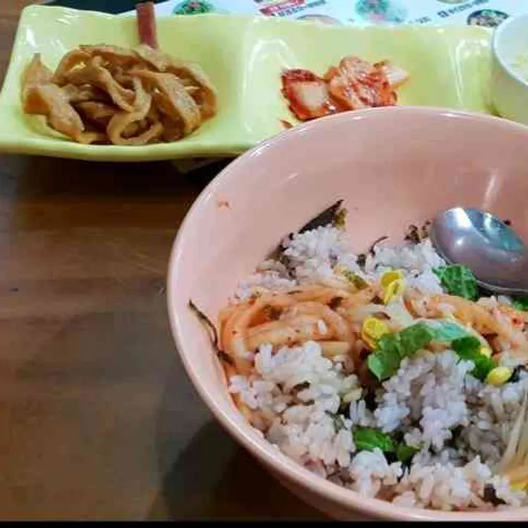 뽀글뚝배기냠냠비빔밥 대표 사진