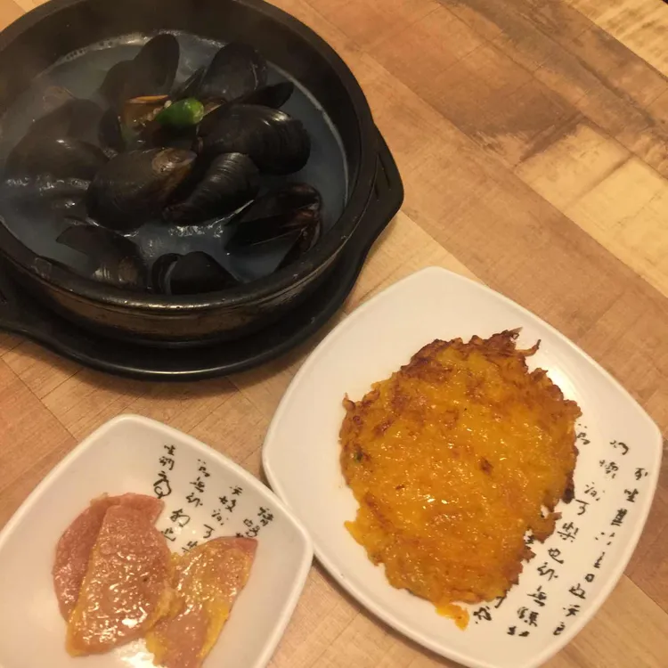 육회랑해물 대표 사진