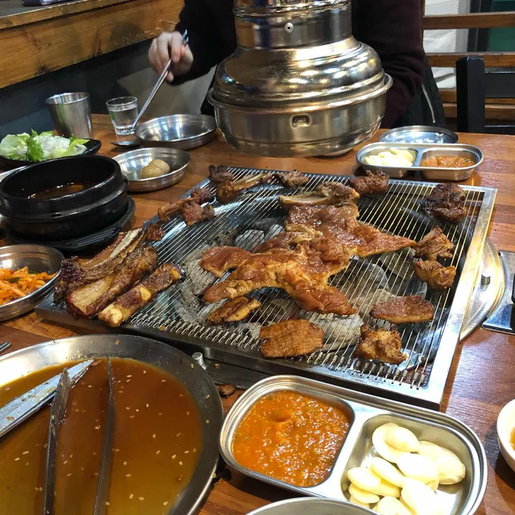 벽돌집 대표 사진