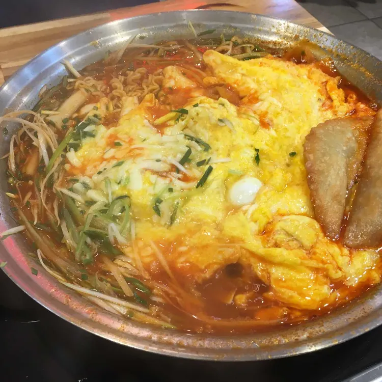 청년다방 수원영통점 - 수원영통 떡볶이, 돈까스 맛집 | 다이닝코드, 빅데이터 맛집검색