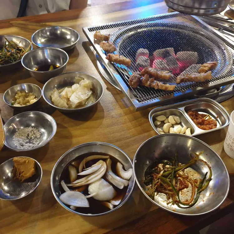 옛날삼겹살 대표 사진