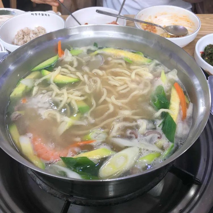 백청우칼국수 대표 사진