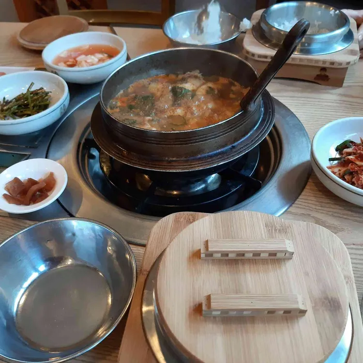 어담 대표 사진