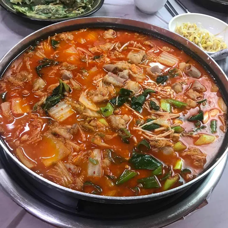강변민물매운탕 대표 사진