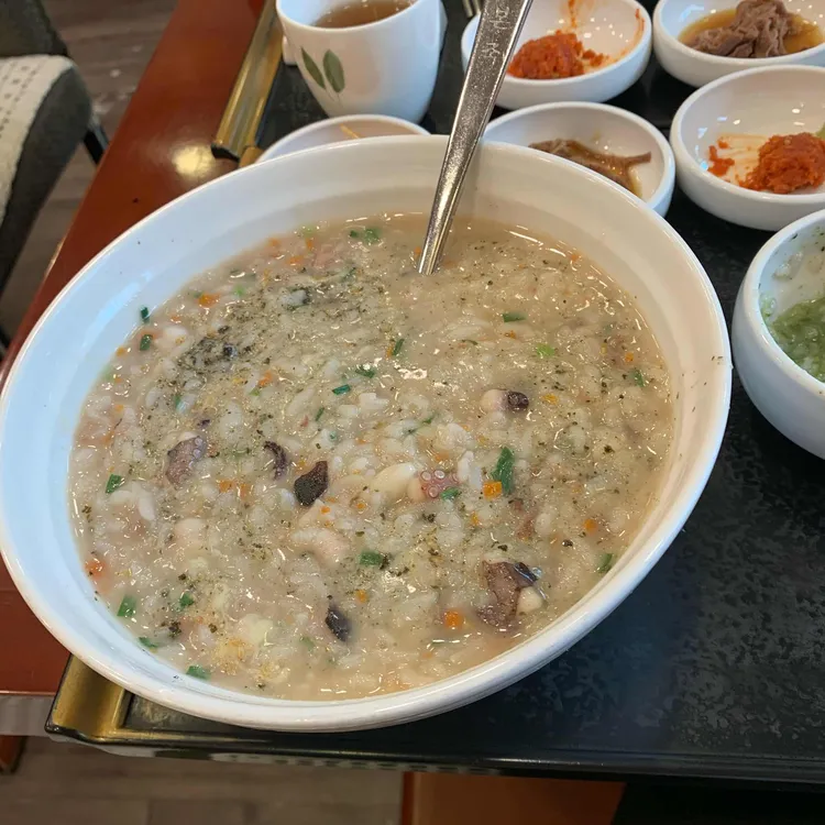 본죽 대표 사진