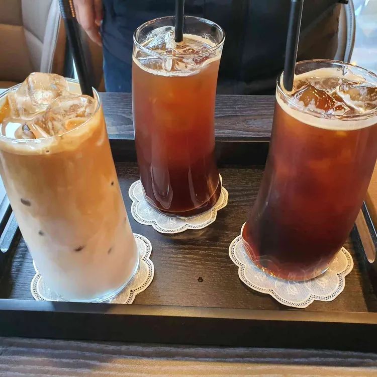 바이올렛 대표 사진