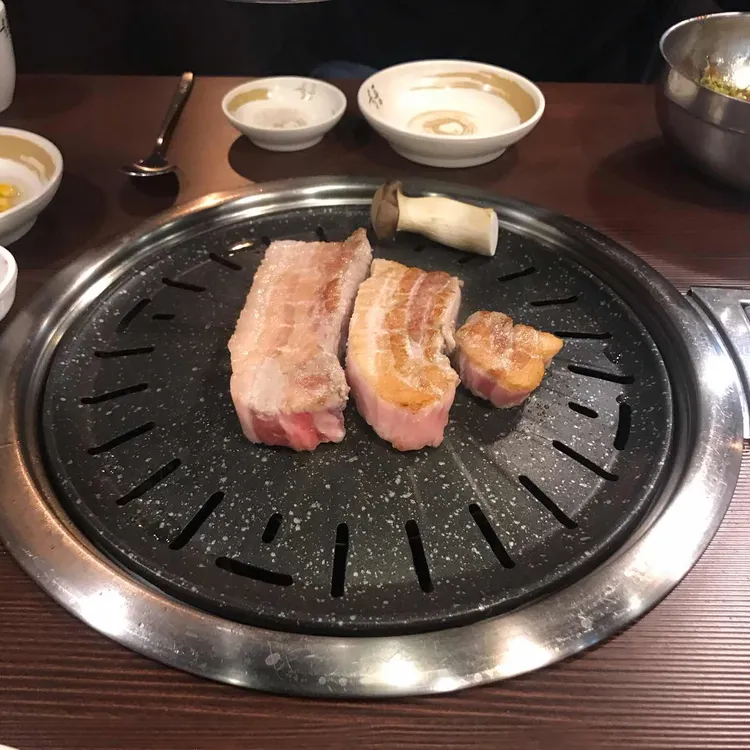 육풍 대표 사진