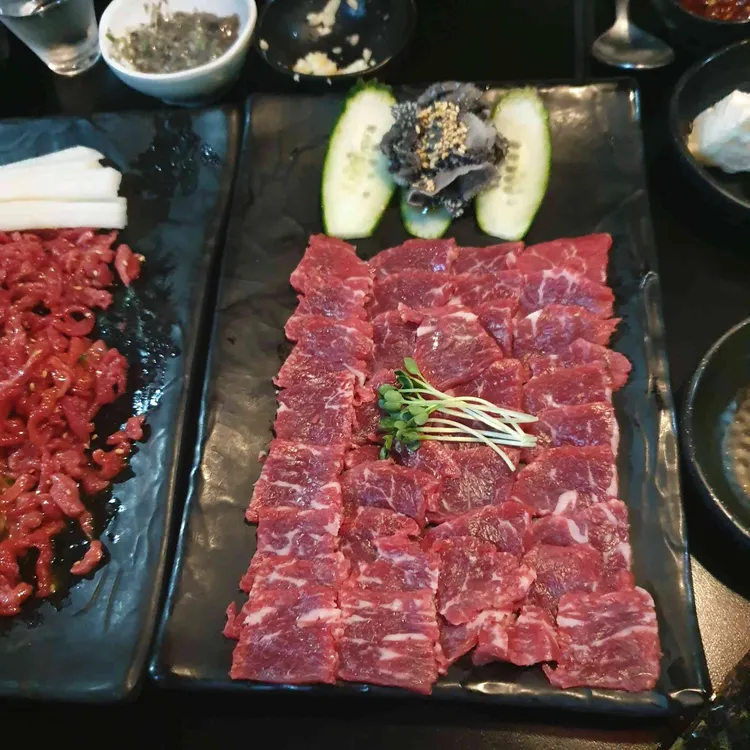 동성로 육회 뭉티기 대표 사진