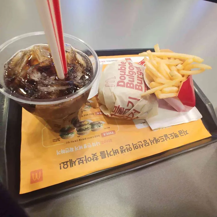 맥도날드 대표 사진