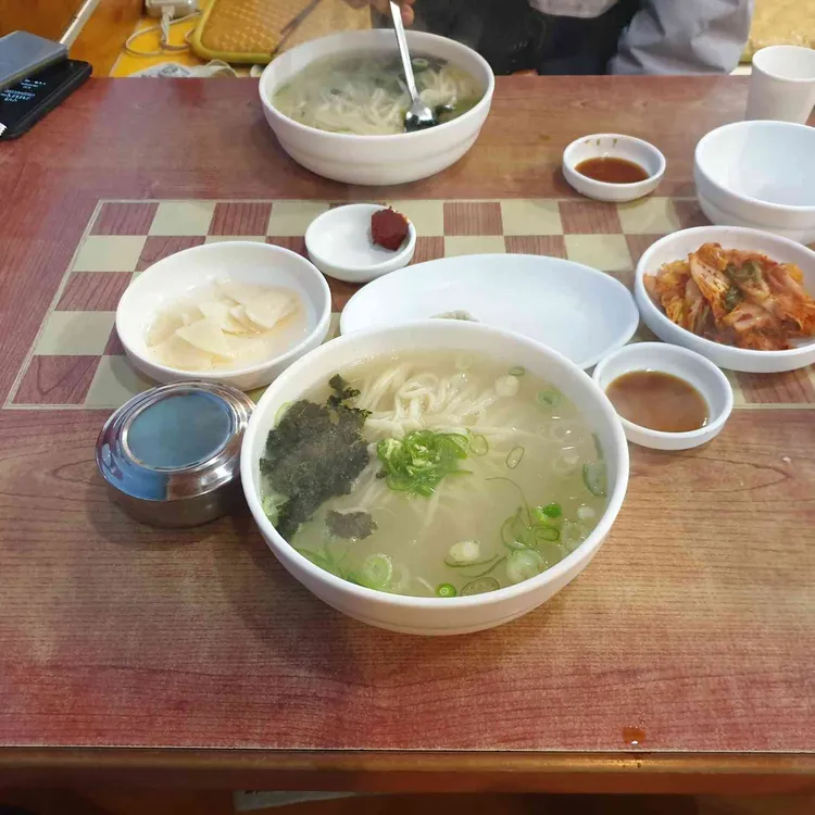 장백산생칼국수 대표 사진