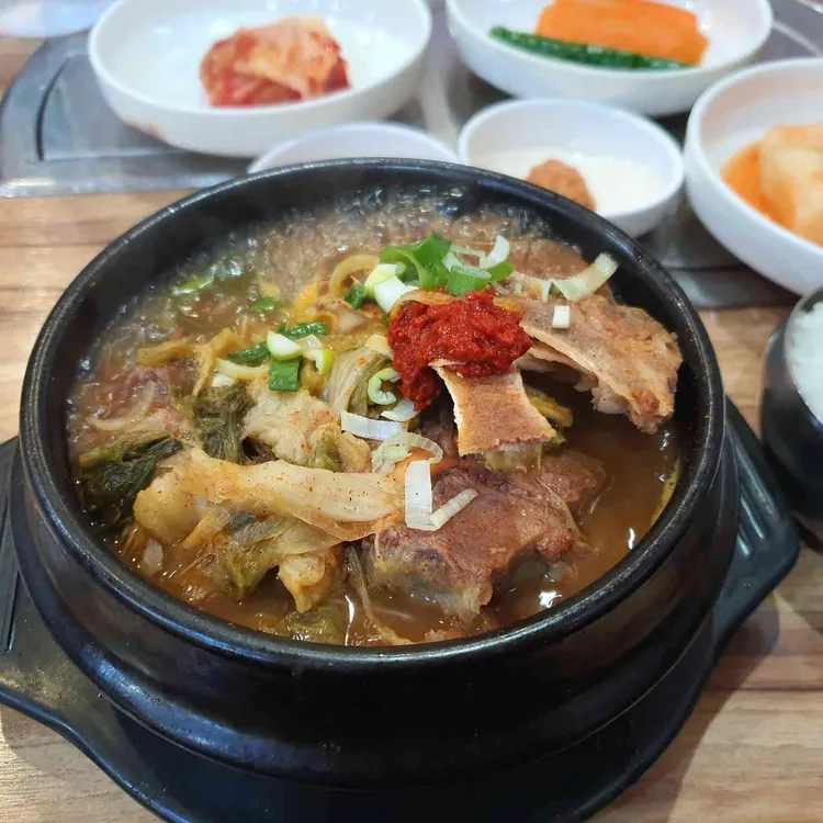 전주청기와감자탕 대표 사진