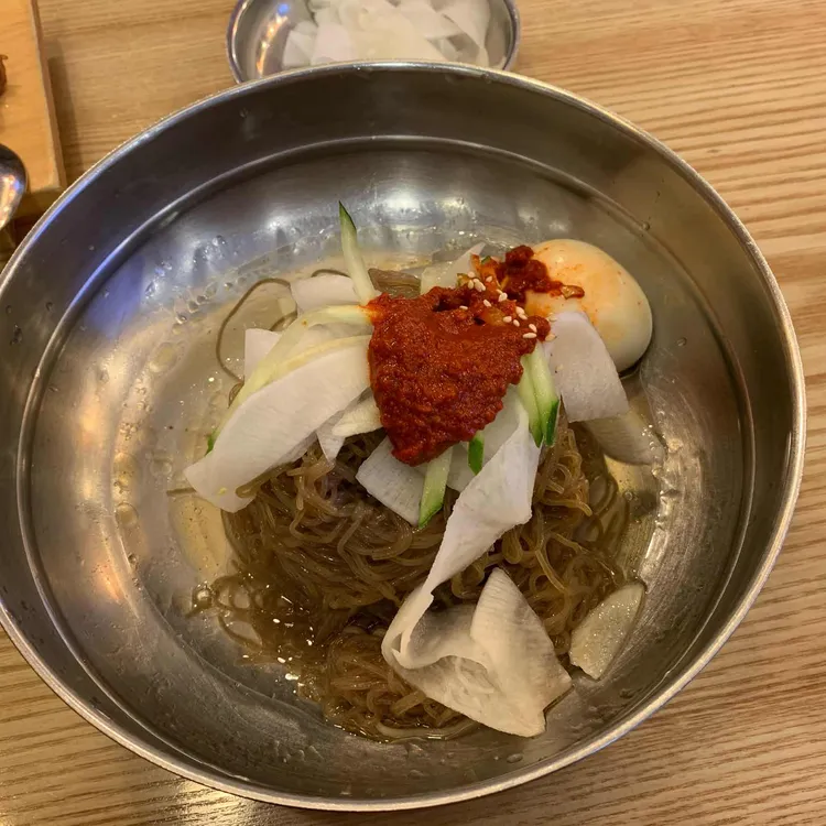 육쌈냉면 대표 사진