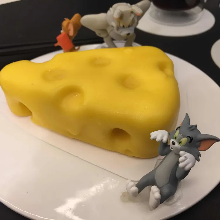 헬로우 트레블러 대표 사진