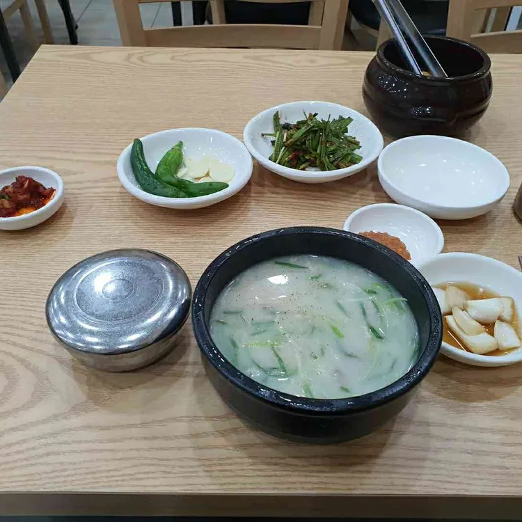 밀양돼지국밥 대표 사진