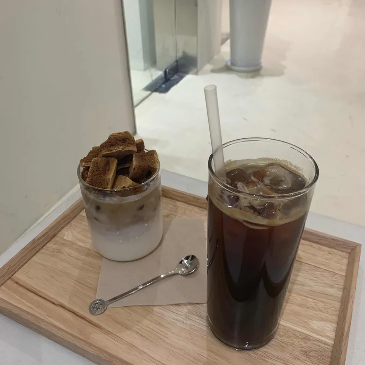 행궁동 베이커리, 커피 공간상점 - AI 딩코의 맛집 공략