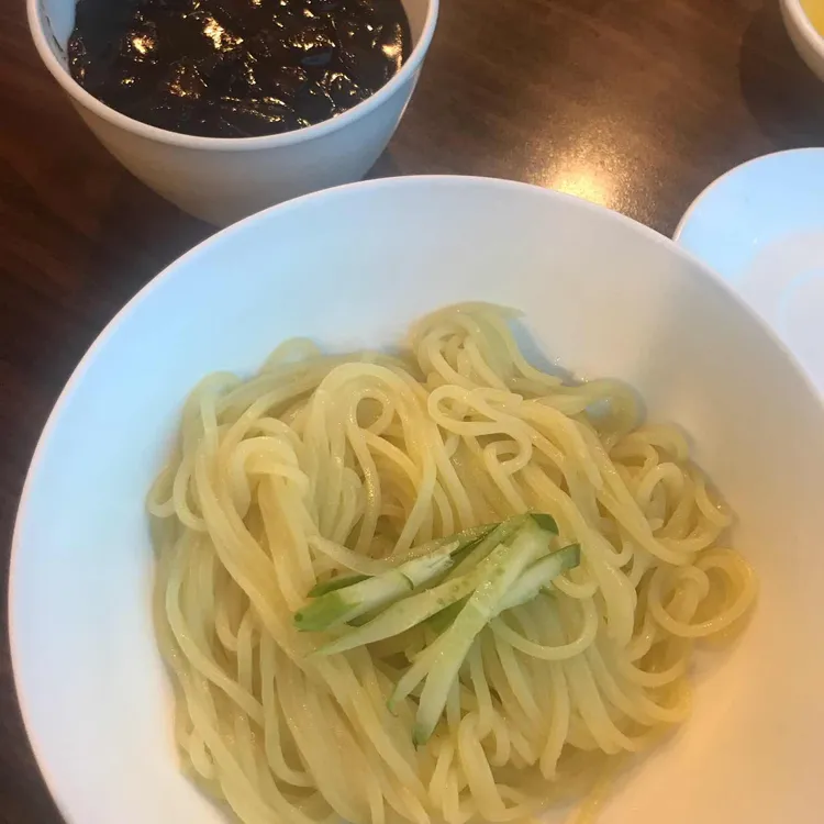 홍보석 대표 사진