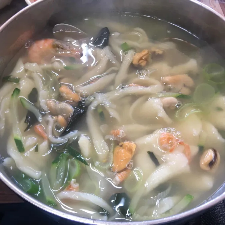 하하 손수제비칼국수 대표 사진