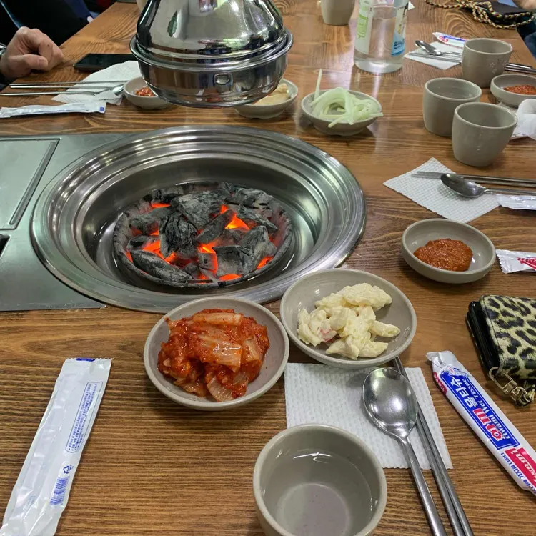 웰빙숯불생고기 대표 사진