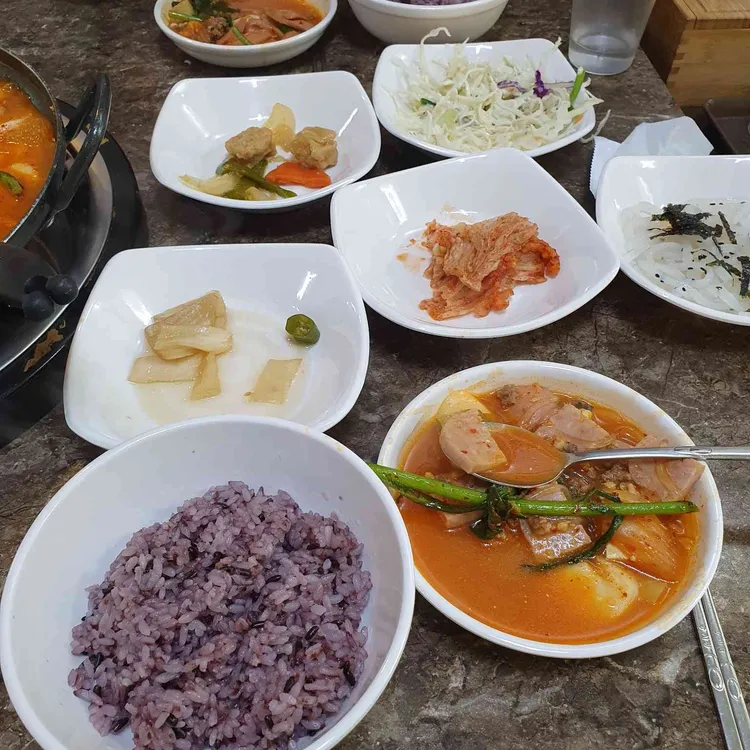 훼미리부대찌개 대표 사진