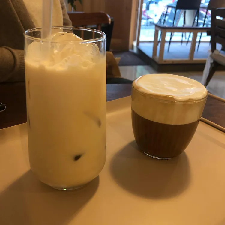 카페 오픈클로젯 대표 사진